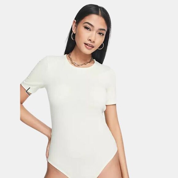 Vero Moda XS AWARE Cut Out Back Bodysuit Meadow Mist Short Sleeve NWT - Picture 1 of 16